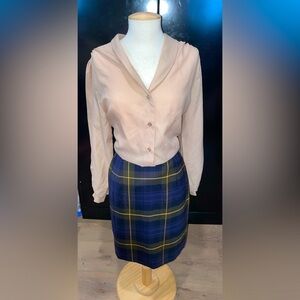 Vintage Beige / tan polyester button up blouse